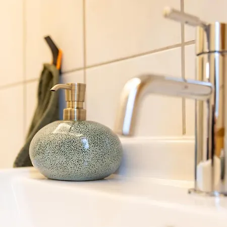 Apartment Zentral In Coburg: Exklusive Stadtwohnung - Ideal Fuer Gruppen *