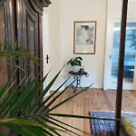 Zentrale, Stilvolle Fuer 2 Bis 9 Personen Mit Balkon Coburg