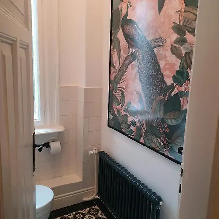 Apartment Zentrale, Stilvolle Fuer 2 Bis 9 Personen Mit Balkon *