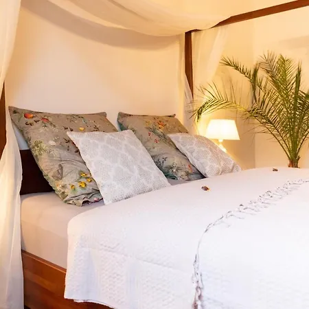 Apartment Zentrale, Stilvolle Fuer 2 Bis 9 Personen Mit Balkon Coburg