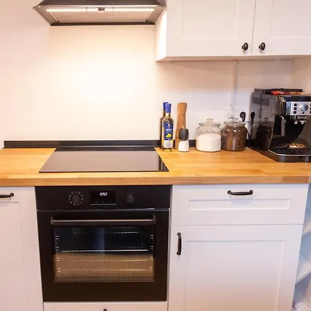 Apartamento Zentrale, Stilvolle Fuer 2 Bis 9 Personen Mit Balkon Coburg